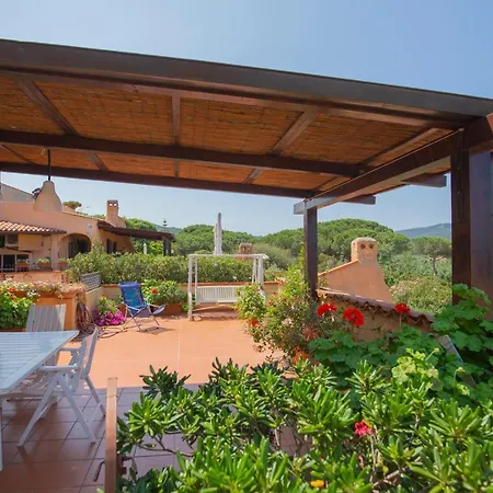 Holiday home Helloelba Le Tortore *